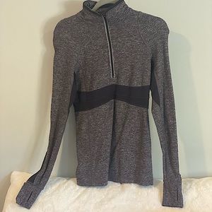 Lululemon half zip jacket in plum/grey size 6
